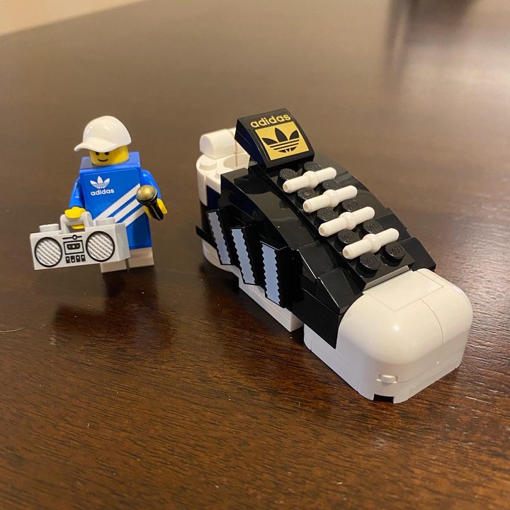 Mini Adidas Originals Superstar