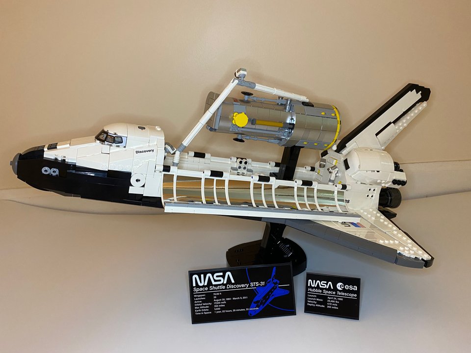 NASA Space Shuttle Discovery